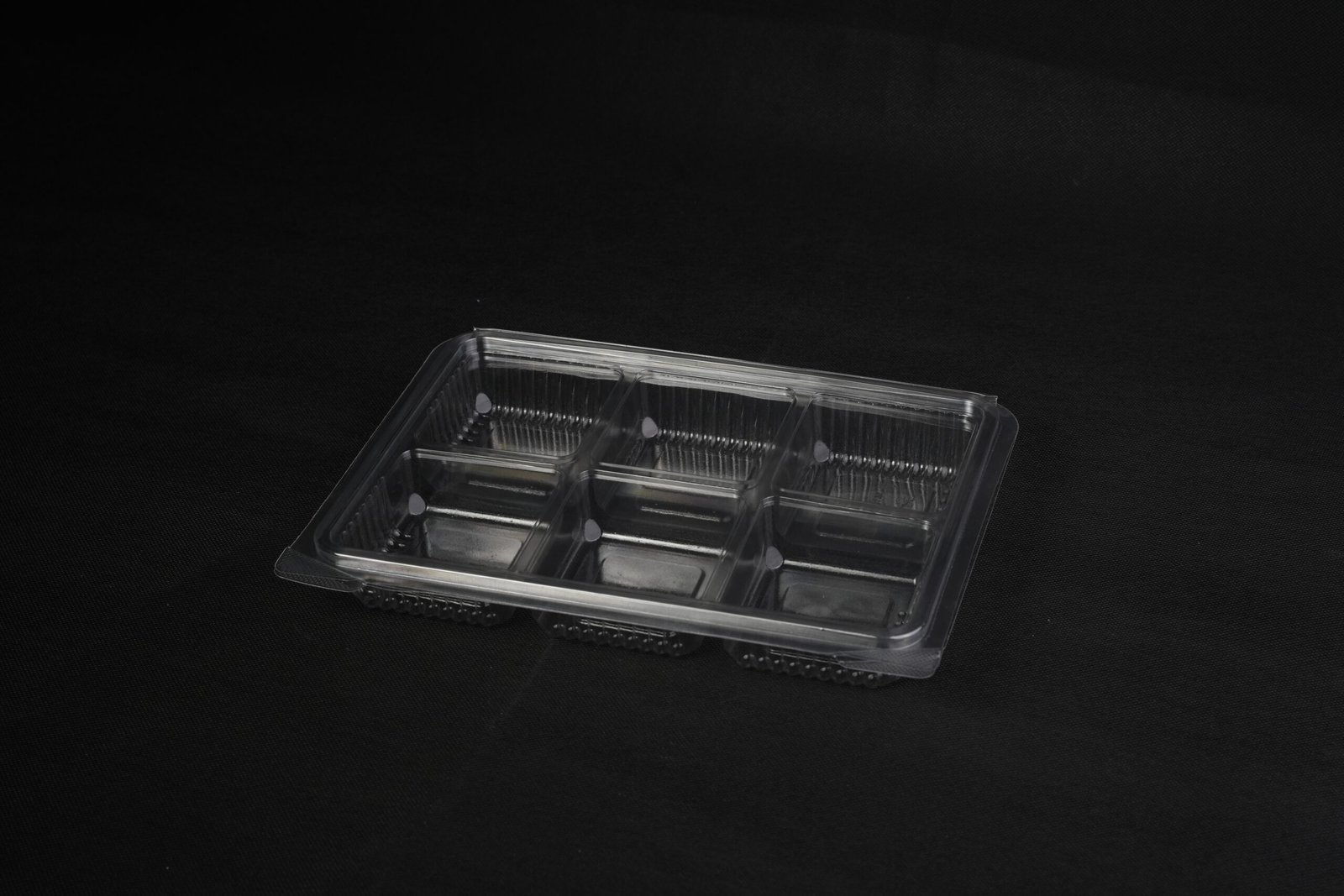 مستطيل كبير مقطع سداسي