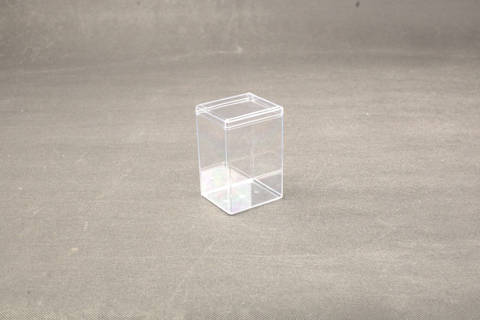 علبة كرستال مربع 6555